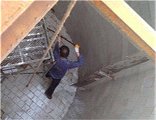 2022年磚瓦廠煙囪安裝折梯與防腐保溫工程施工方案